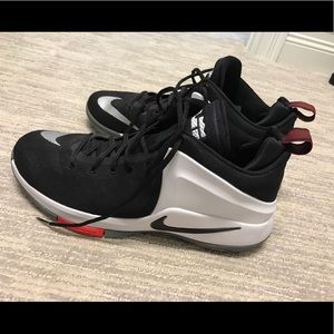 Nike zoom witness/ black and white size 14